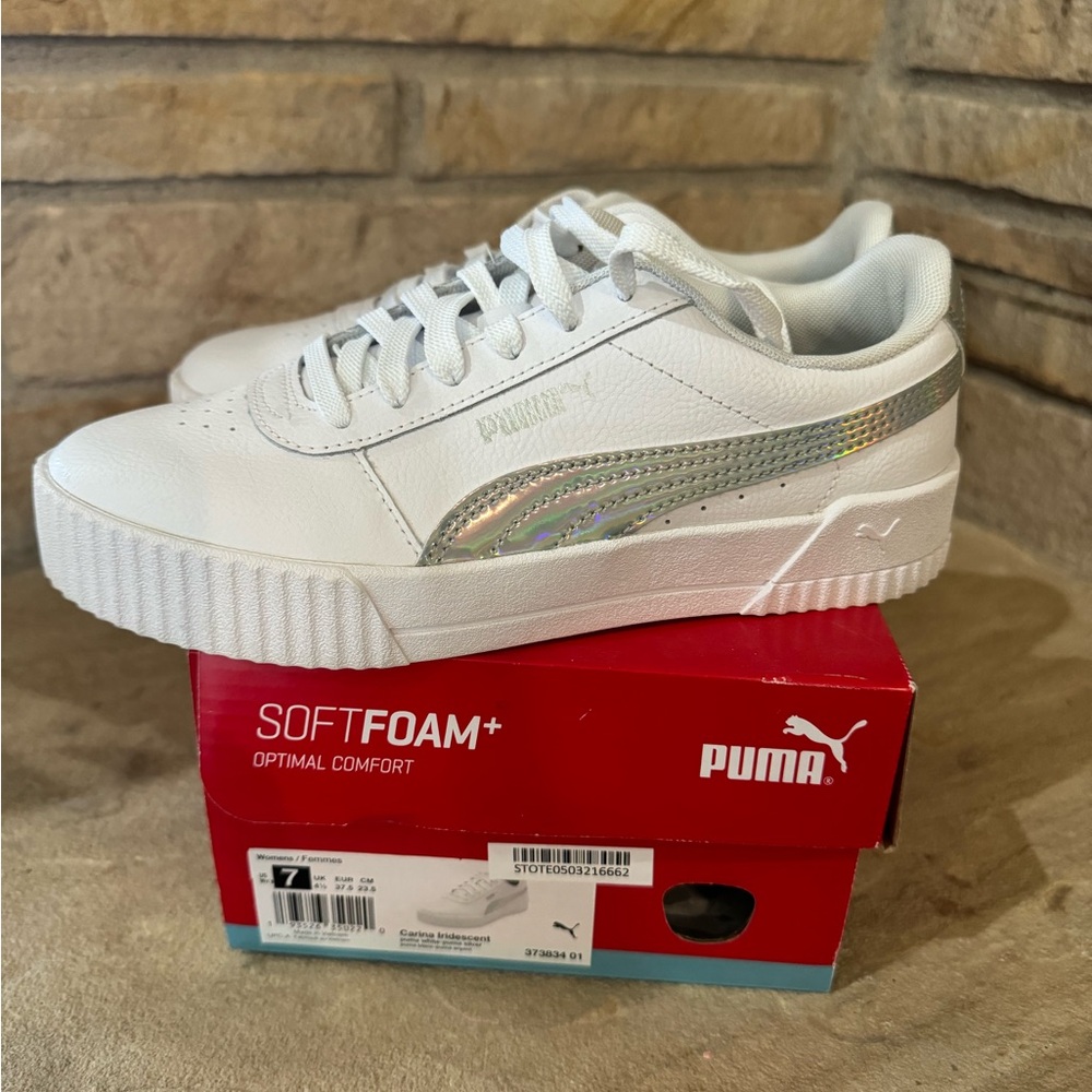 Women’s Puma Carina iridescent size 7